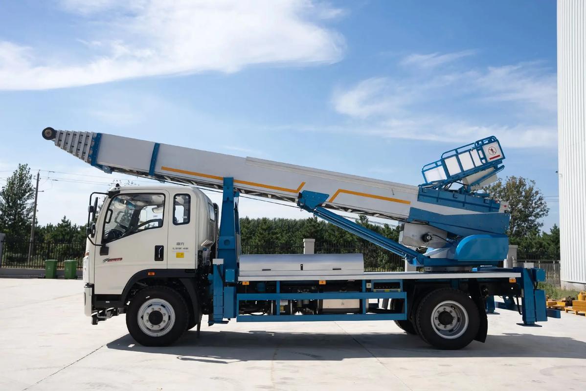 海门云梯上料车租赁费用