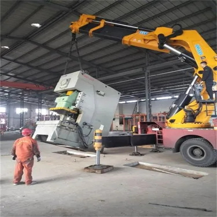 海门80吨折臂吊车出租附近电话